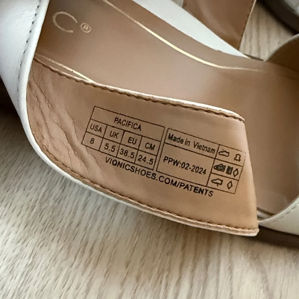 Vionic Pacifica Women's Leather Sandals, Cream Strappy Flats, Size 8 - Picture 10 of 12